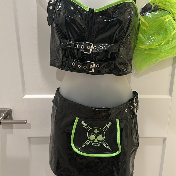 Trickz n Treatz toxic cyber nurse MENACING MEDIC COSTUME SET - Picture 2 of 4